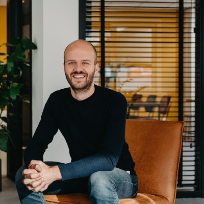 van der Linde, Tom Tom van der Linde