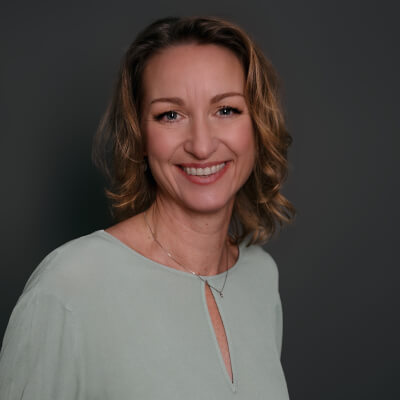 Radewalt, Naomi Naomi Radewalt