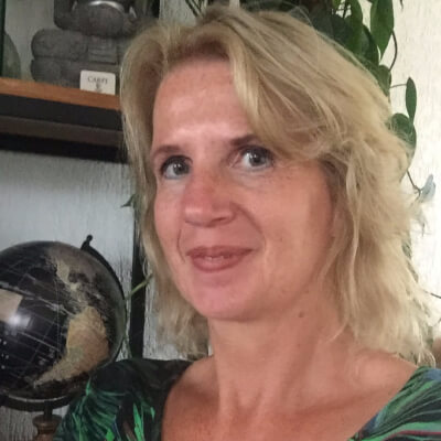 Smits-Grave, Jannie Jannie Smits-Grave