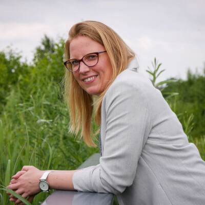 van 't Hoenderdaal, Annika Annika van 't Hoenderdaal