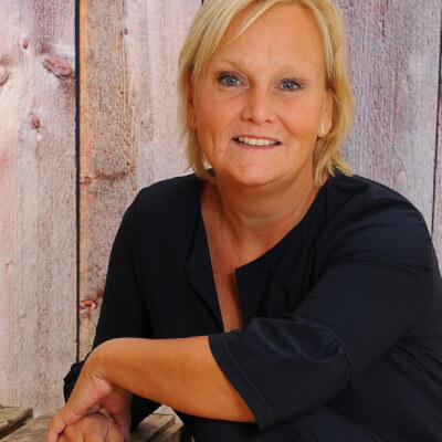 van der Velden, Maaike Maaike van der Velden